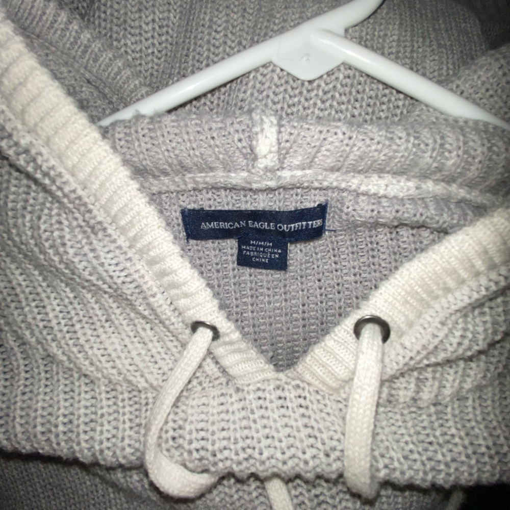 American Eagle sweater